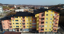 Zgrada pored Limometala