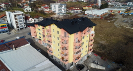 Zgrada pored Limometala
